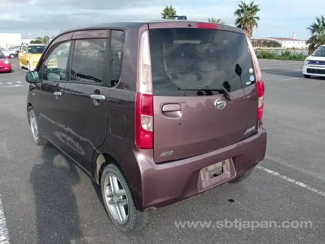 Daihatsu Move 2011 photo 3