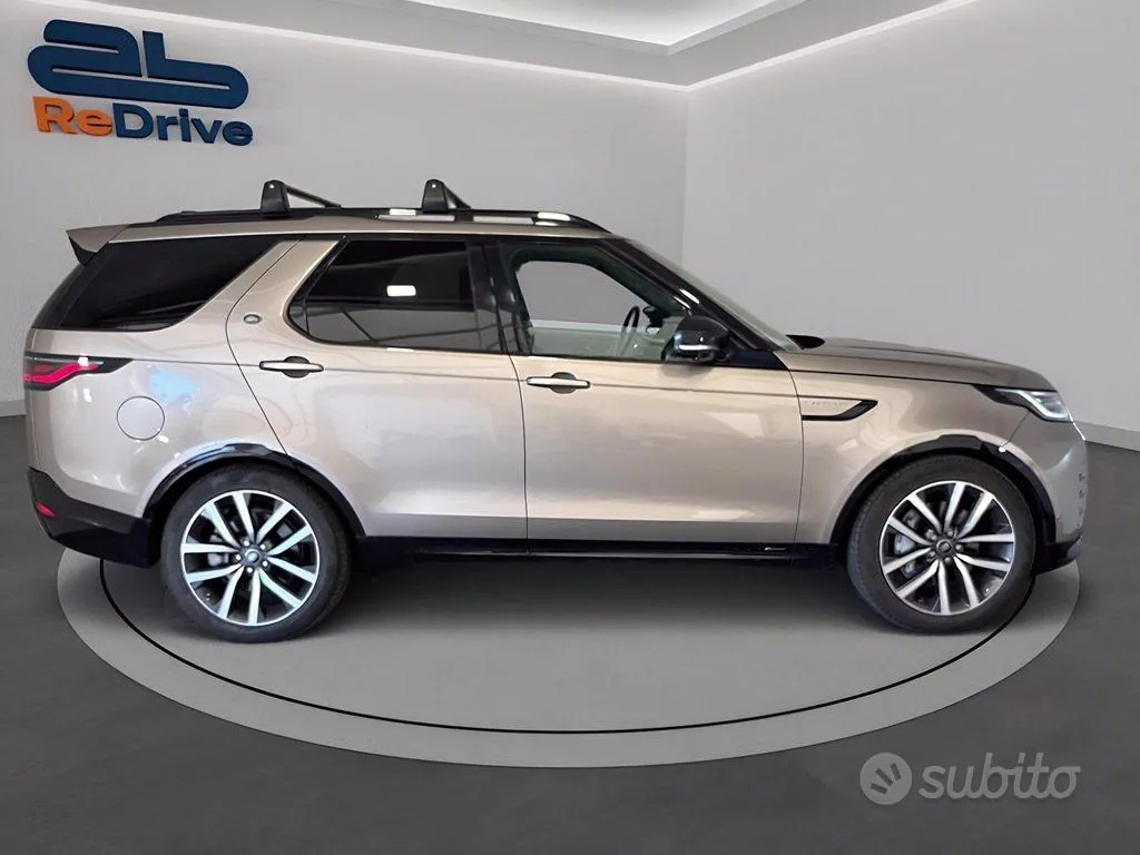 Land Rover Discovery 2021 photo 3
