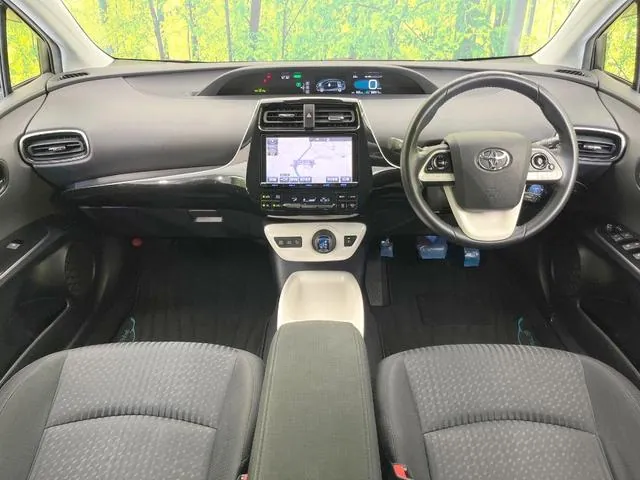 Toyota Prius 2016 photo 2