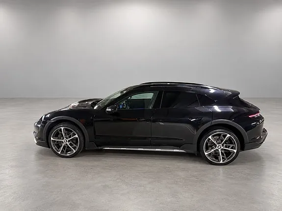 Porsche Taycan 4