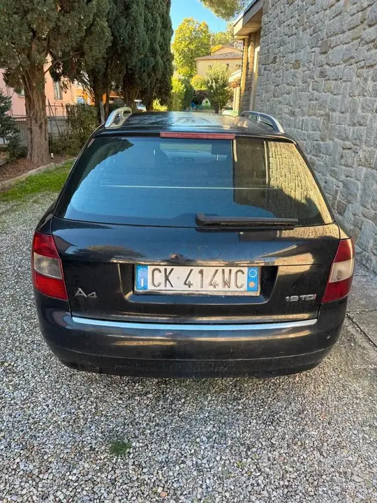 Audi A4 2003 photo 4