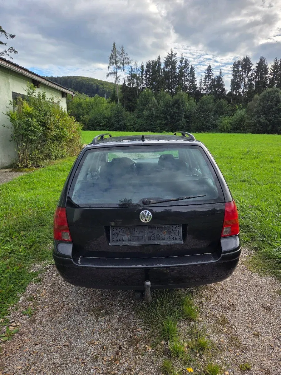 Volkswagen Golf 2002 photo 3