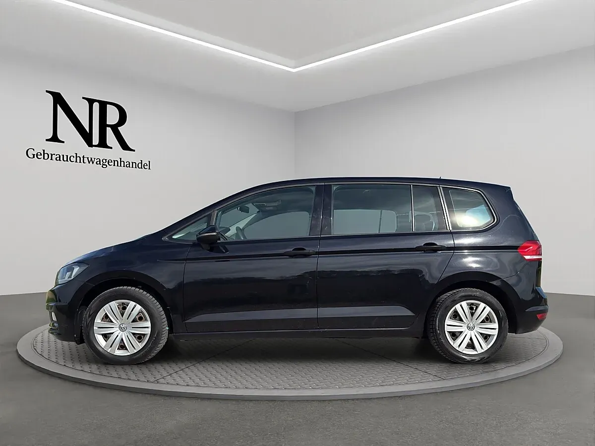 Volkswagen Touran 2017 photo 3