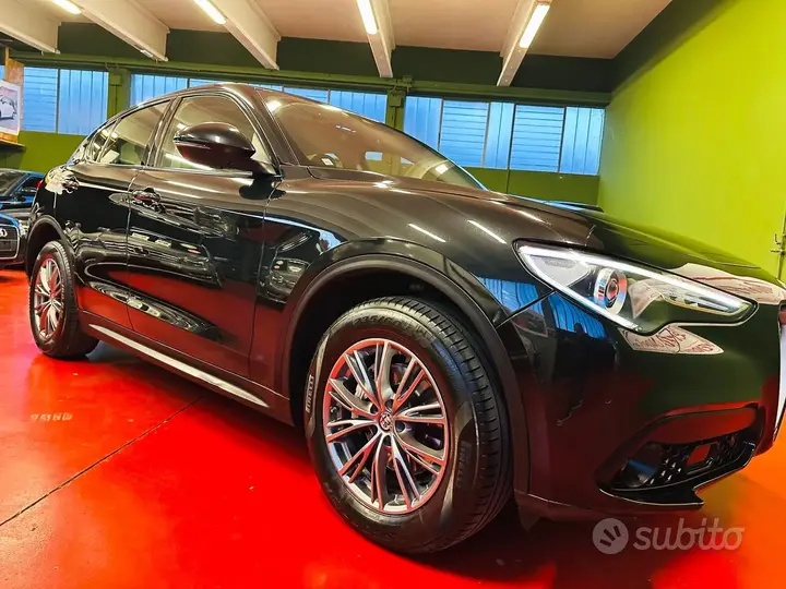 Alfa Romeo Stelvio 2018 photo 3