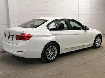 BMW 320I 2016 photo 3