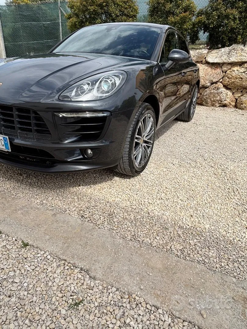 Porsche Macan
