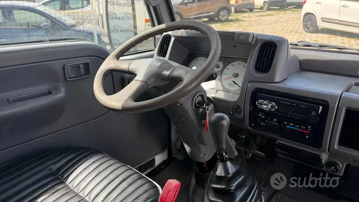 Nissan Cabstar 2002 photo 5
