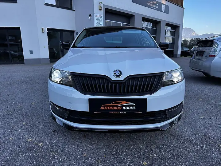 Skoda Rapid 2015 photo 2