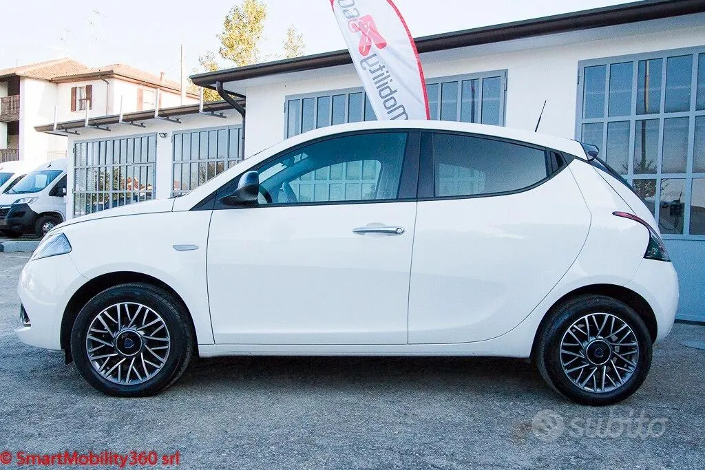 Lancia Ypsilon 2023 photo 5