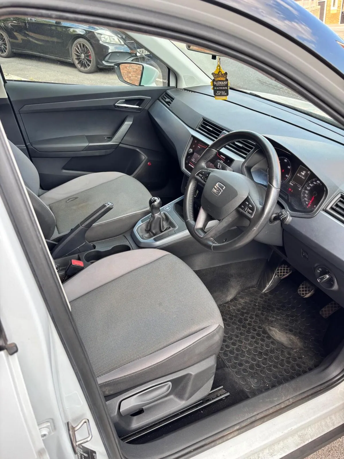 Seat Arona 2019 photo 5