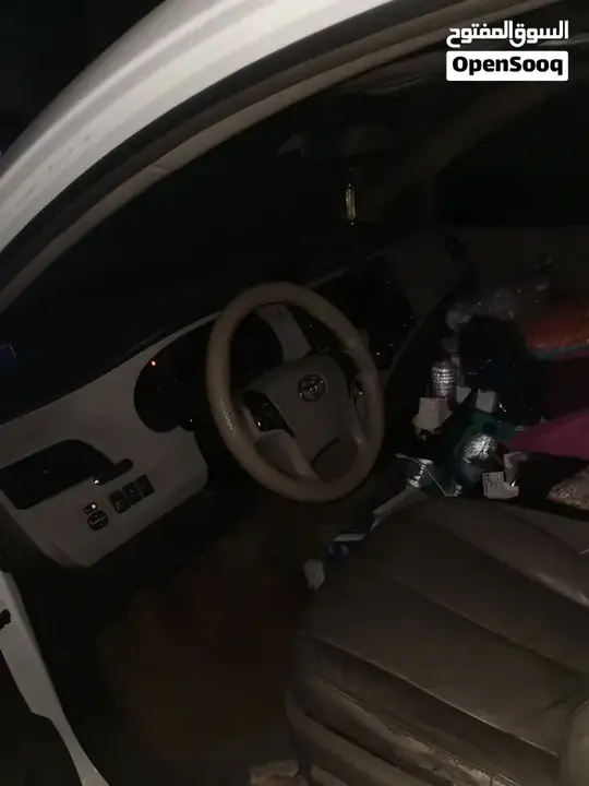 Toyota Sienna 2012 photo 2