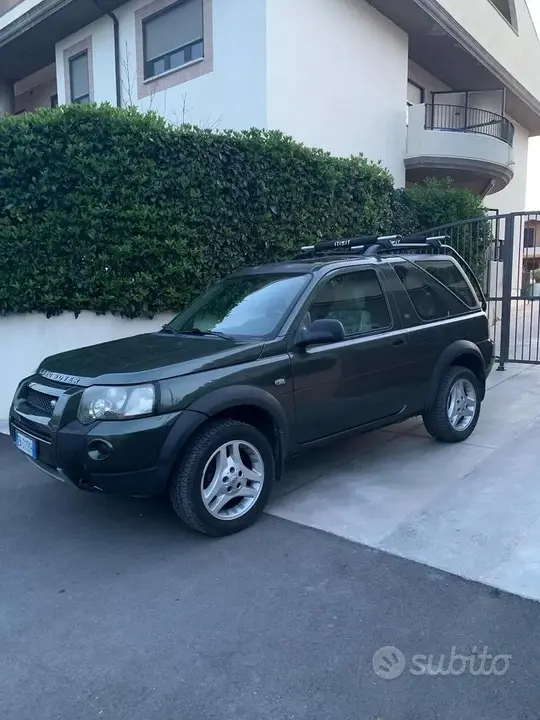 Land Rover Freelander 2006 photo 2