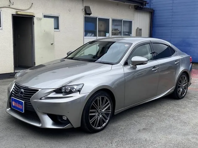 Lexus Is 2016 photo 5