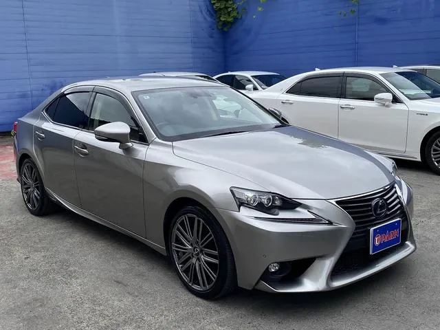 Lexus Is 2016 photo 3
