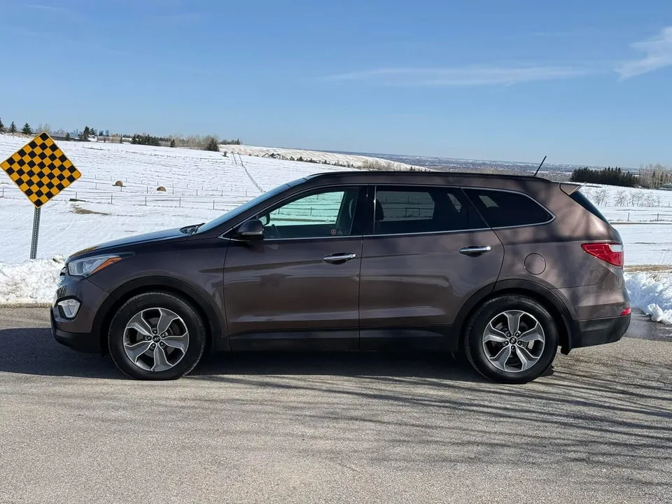 Hyundai Santa Fe 2013 photo 2