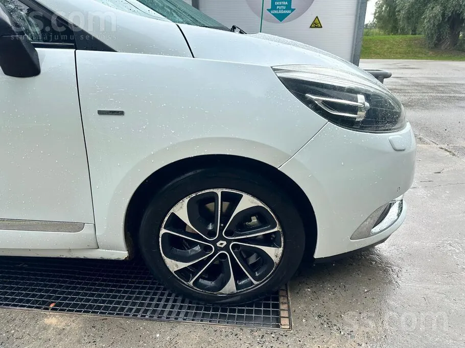 Renault Scenic 2015 photo 4