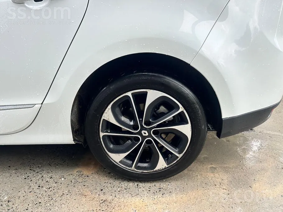 Renault Scenic 2015 photo 2