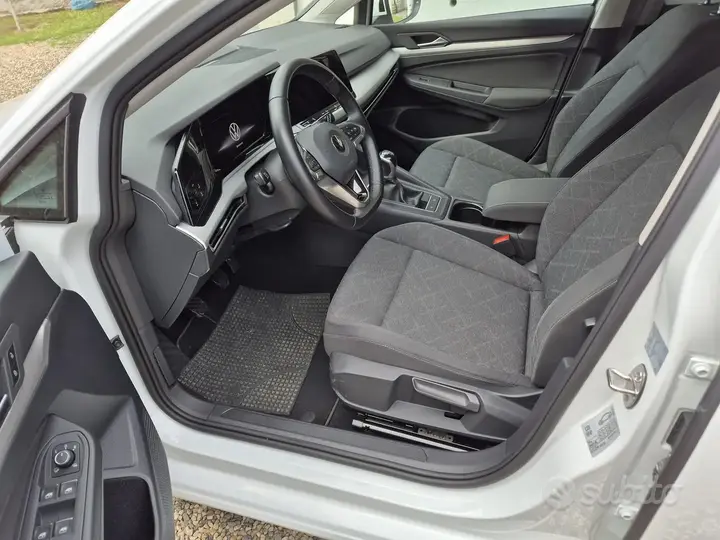Volkswagen Golf 8 2021 photo 5