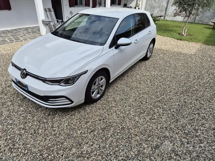 Volkswagen Golf 8 2021 photo 2