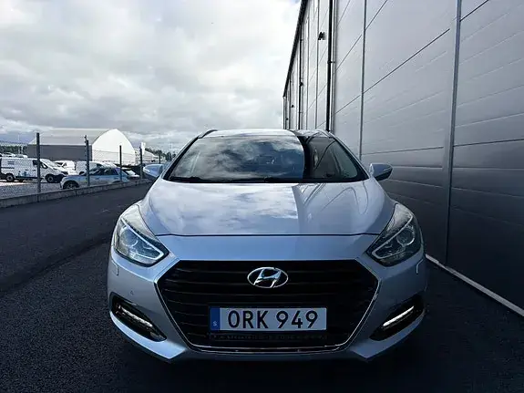 Hyundai I40