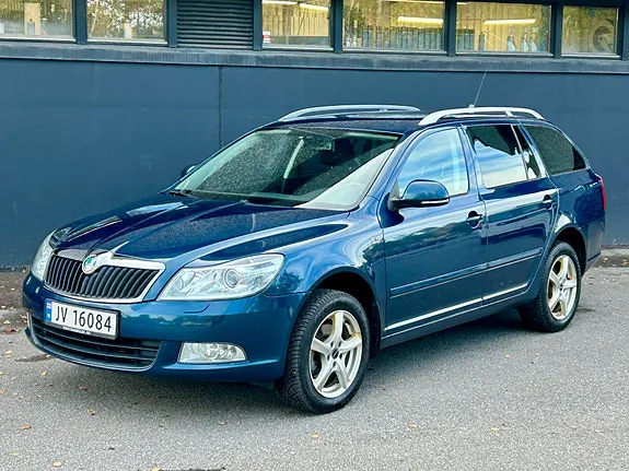 Skoda Octavia 2013 photo 2