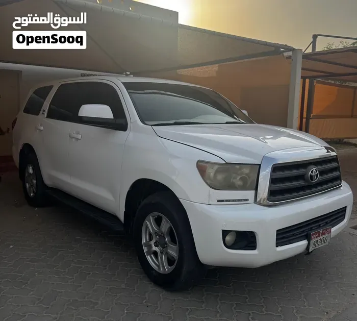 Toyota Sequoia 2012 photo 5