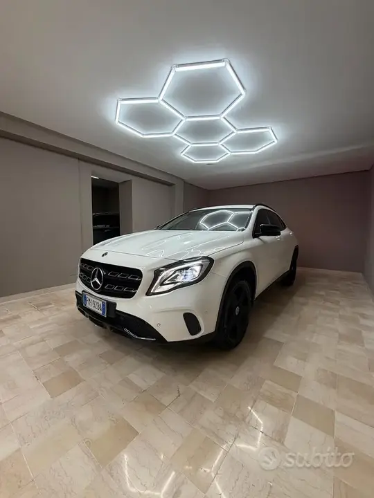 Mercedes-Benz Gla 2017 photo 2
