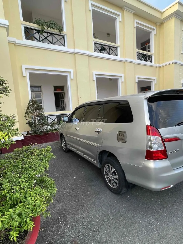 Toyota Innova 2015 photo 3