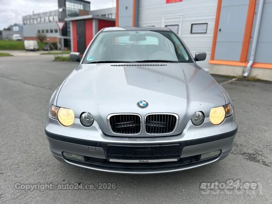 BMW E46 316Ti 2002 photo 2