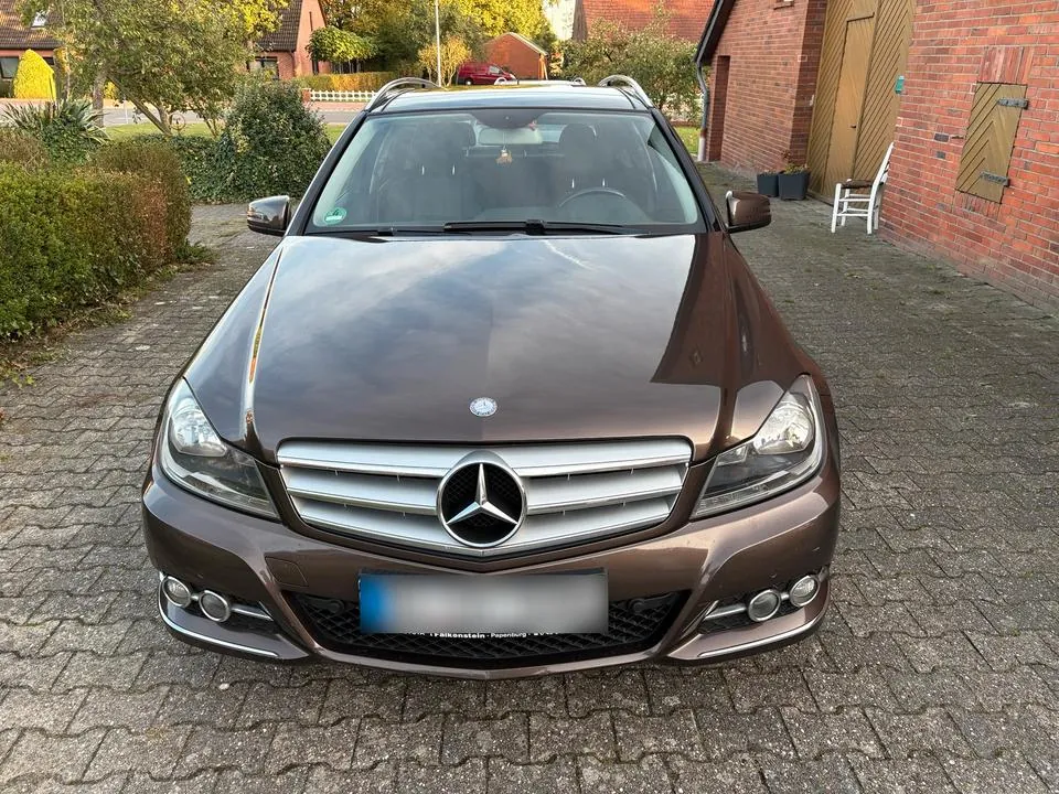 Mercedes-Benz C200