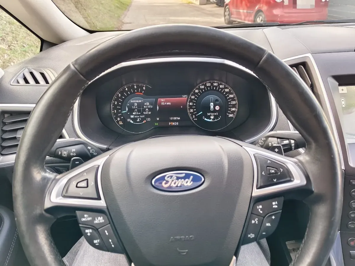 Ford S-Max 2016 photo 3