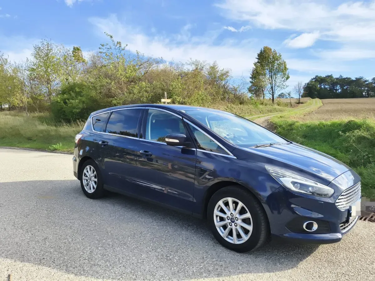 Ford S-Max