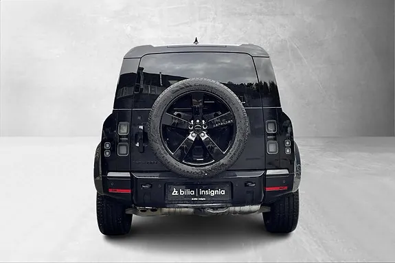 Land Rover Defender 110 2026 photo 3