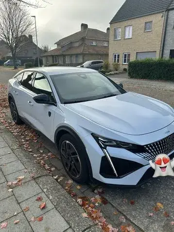 Peugeot 408