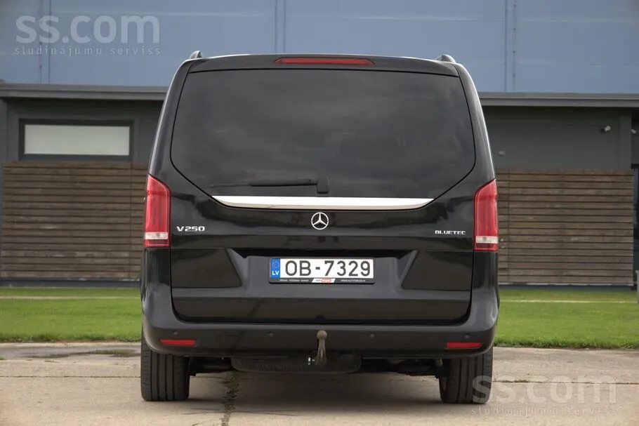 Mercedes-Benz V-Class 2015 photo 5