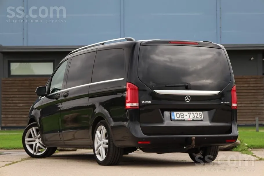Mercedes-Benz V-Class 2015 photo 4