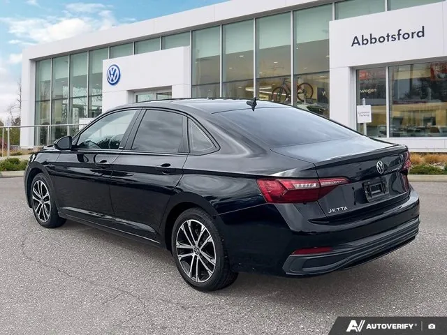 Volkswagen Jetta 2023 photo 3
