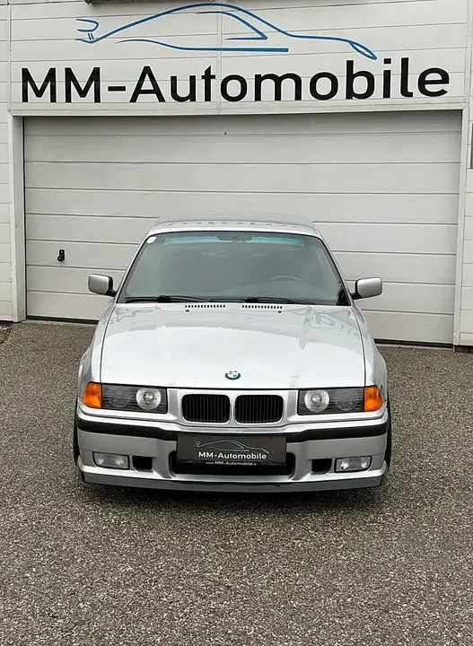 BMW 328I 1993 photo 3