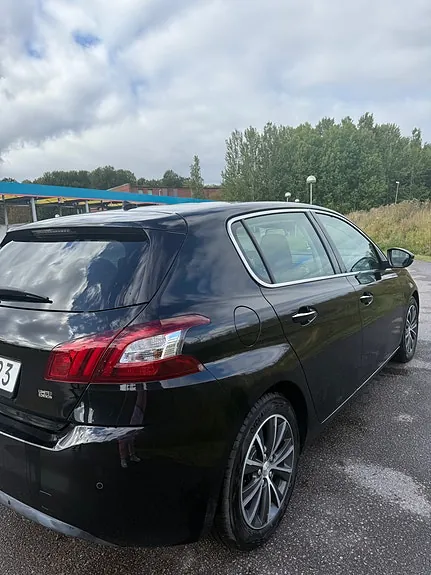 Peugeot 308 2013 photo 5