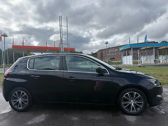 Peugeot 308 2013 photo 4
