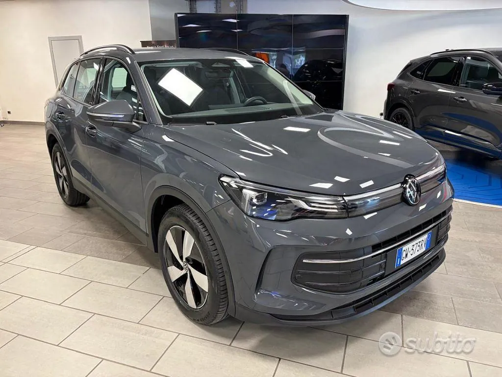 Volkswagen Tiguan 2024 photo 3