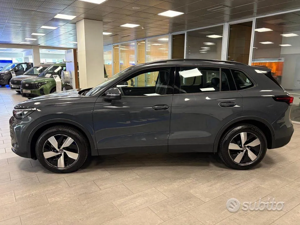 Volkswagen Tiguan 2024 photo 4