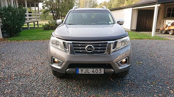 Nissan Navara 2017 photo 2
