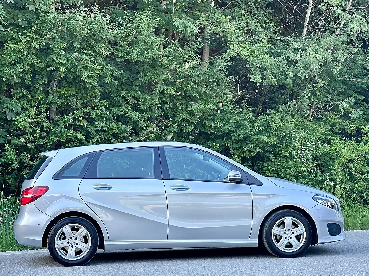 Mercedes-Benz B-Class 2016 photo 3