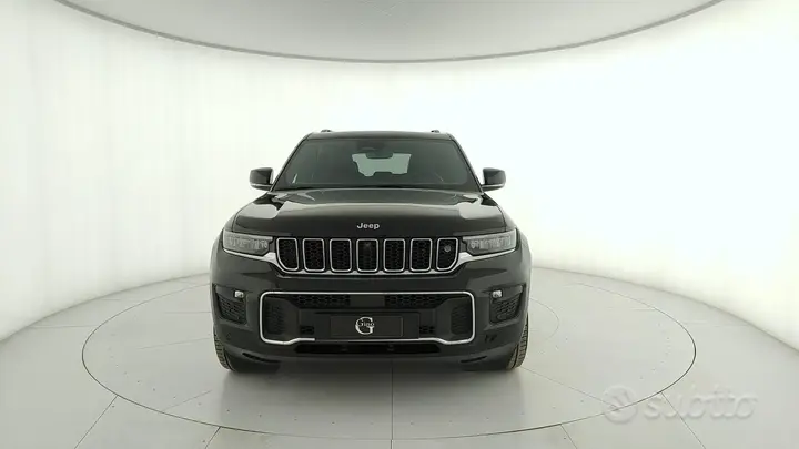 Jeep Grand Cherokee 2023 photo 2