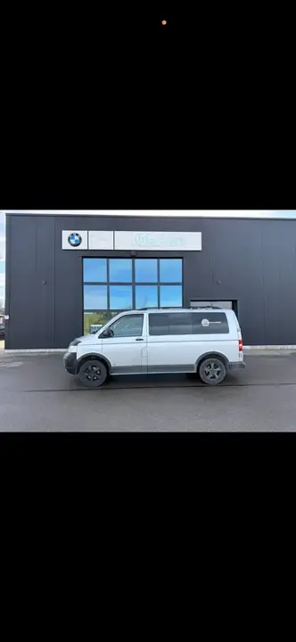 Volkswagen T5 2009 photo 2