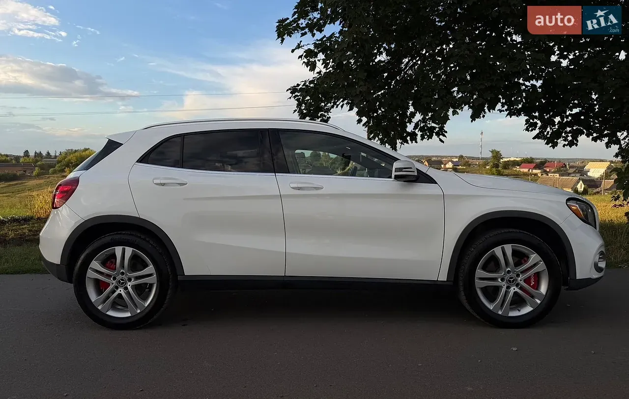Mercedes-Benz Gla Class 2018 photo 3