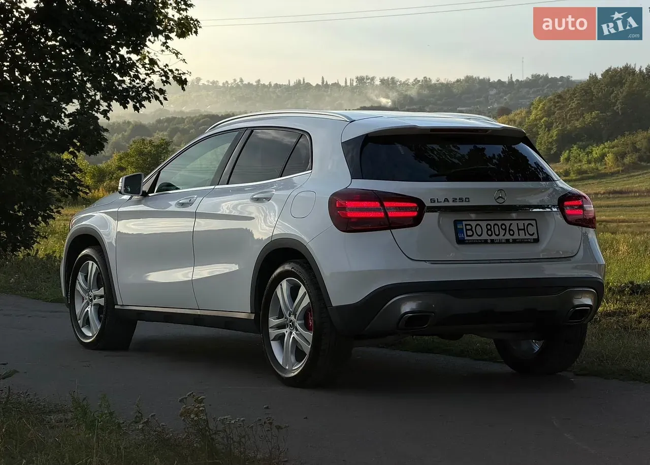 Mercedes-Benz Gla Class 2018 photo 5