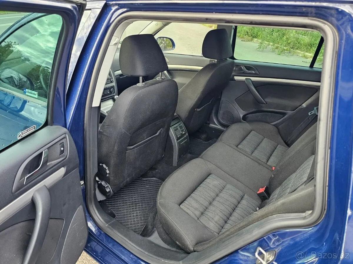 Skoda Octavia 2012 photo 5