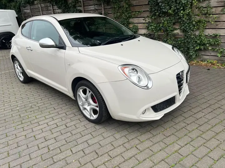 Alfa Romeo Mito